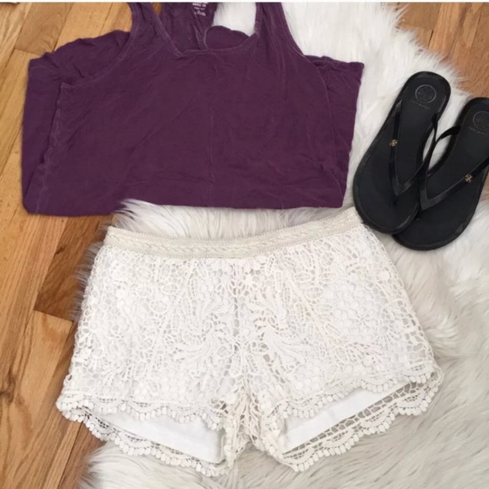 Mossimo Supply Co. Lace Shorts. Size Medium.